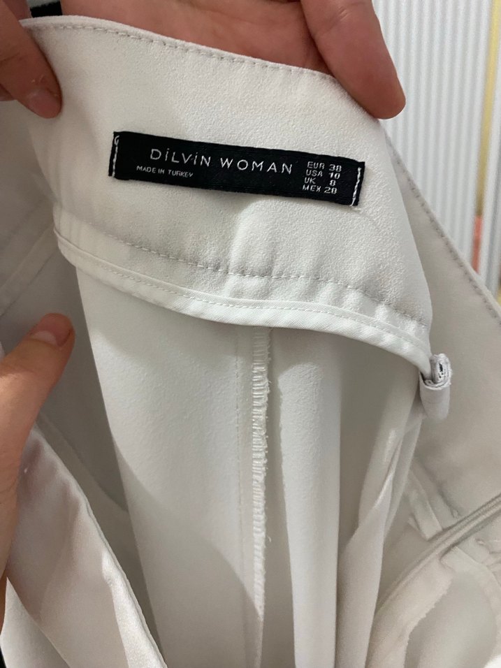 Drapeli Beyaz Kadın Kumaş Pantolon - Görsel 4
