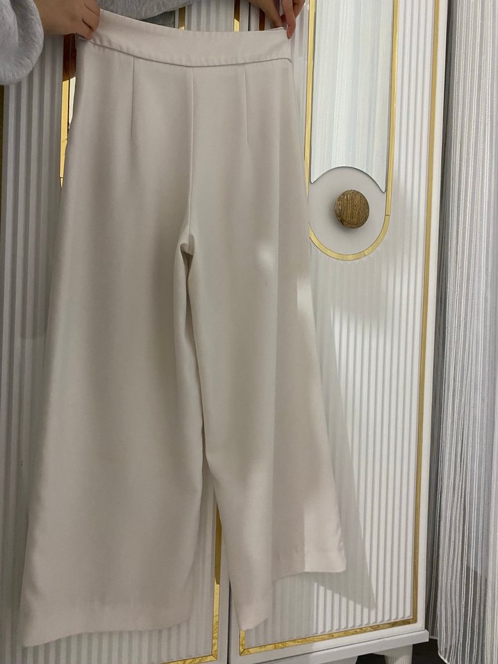 Drapeli Beyaz Kadın Kumaş Pantolon - Görsel 2