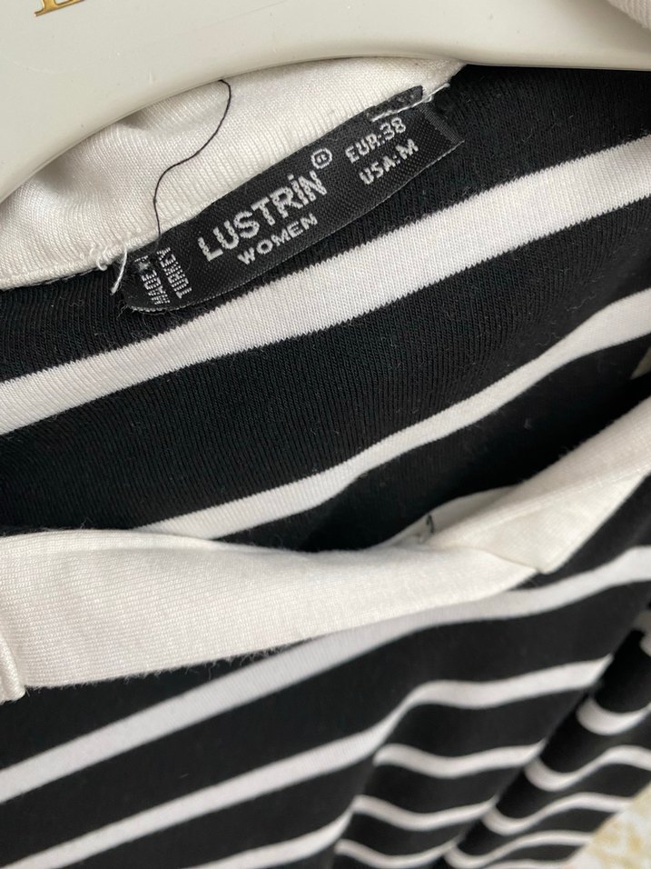 Kısa Kollu Siyah Beyaz Çizgili Midi Elbise - Görsel 3