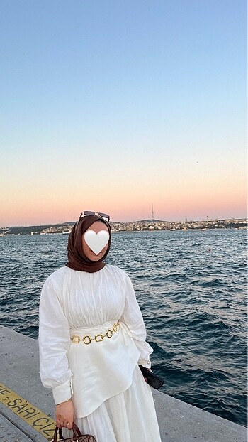 Beyaz elbise