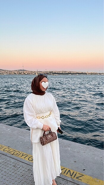 Zara Beyaz elbise