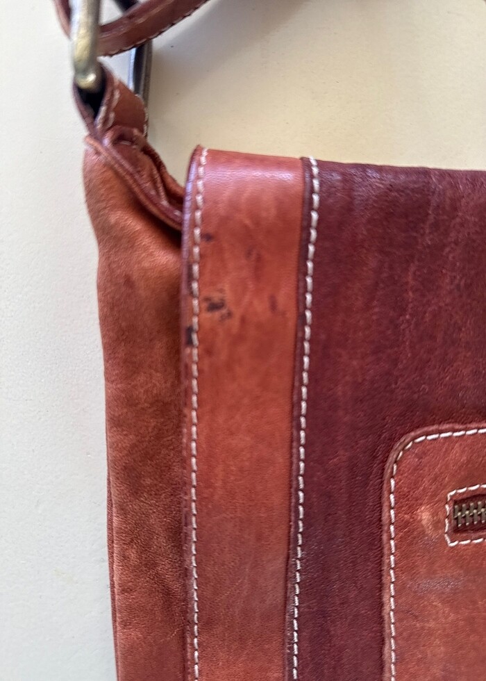 Yurtdışından alınma yağlı kuzu derisi çanta - Görsel 5