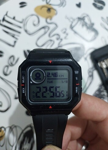  Beden Amazfit retro saat