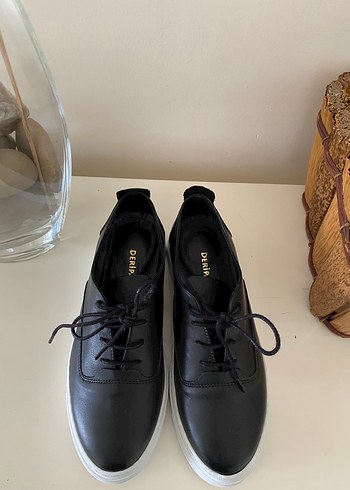 Siyah Bağcıklı Kadın Stiletto Oxford Ayakkabı - Görsel 3
