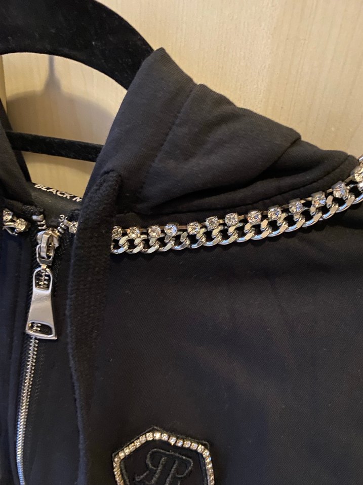 Zincir Detaylı Siyah Fermuarlı Kadın Ceket - Görsel 3