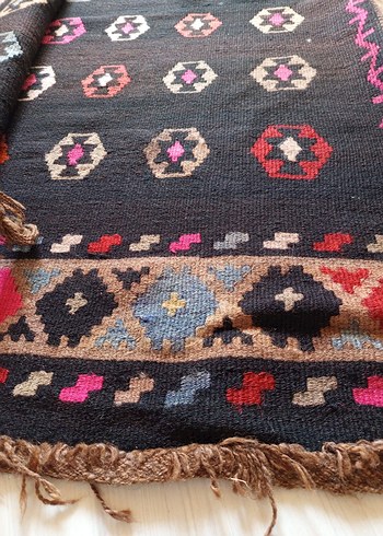 Beden Koyu Renkli Çok Renkli Desenli Halı
