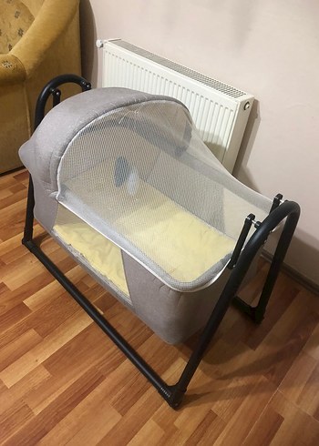 Beden Gri Bebek Beşiği ve Sepeti