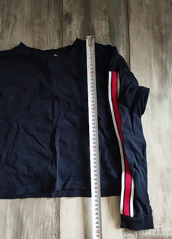 H&M sweatshirt