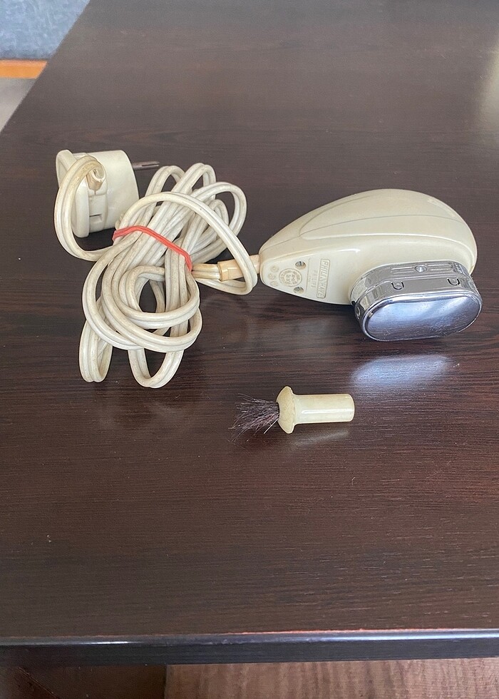 Çok eski traş makinası - Görsel 2