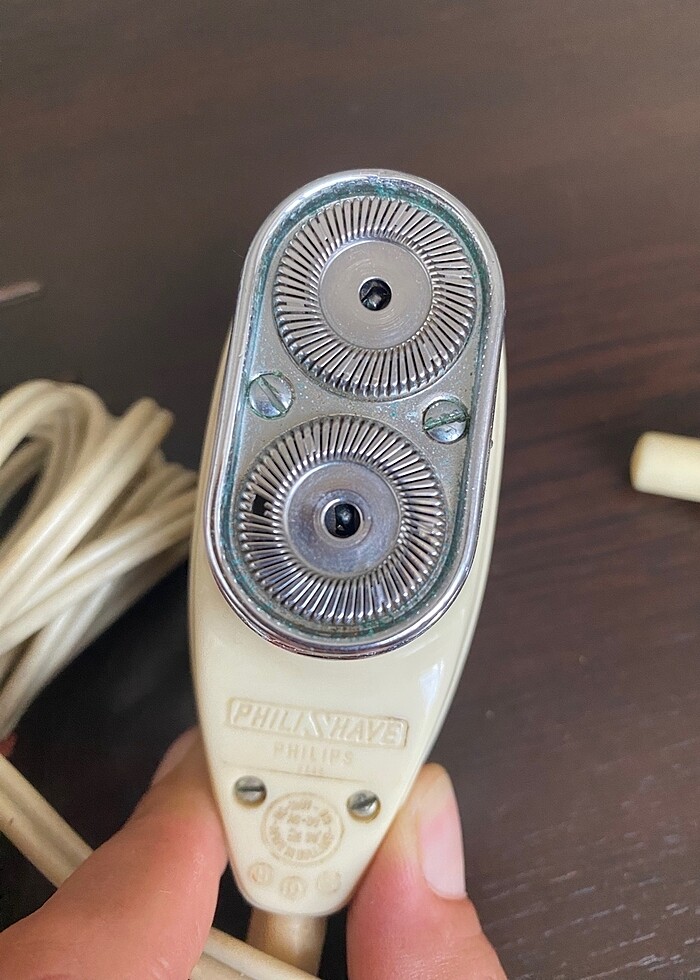 Çok eski traş makinası - Görsel 5