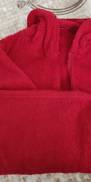 Kırmızı peluş ceket - sabahlık