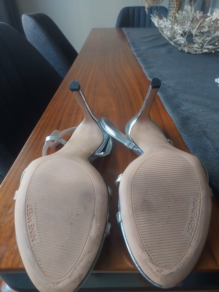 Bej Renkli Tokalı Stiletto Topuklu Kadın Abiye Ayakkabı - Görsel 4