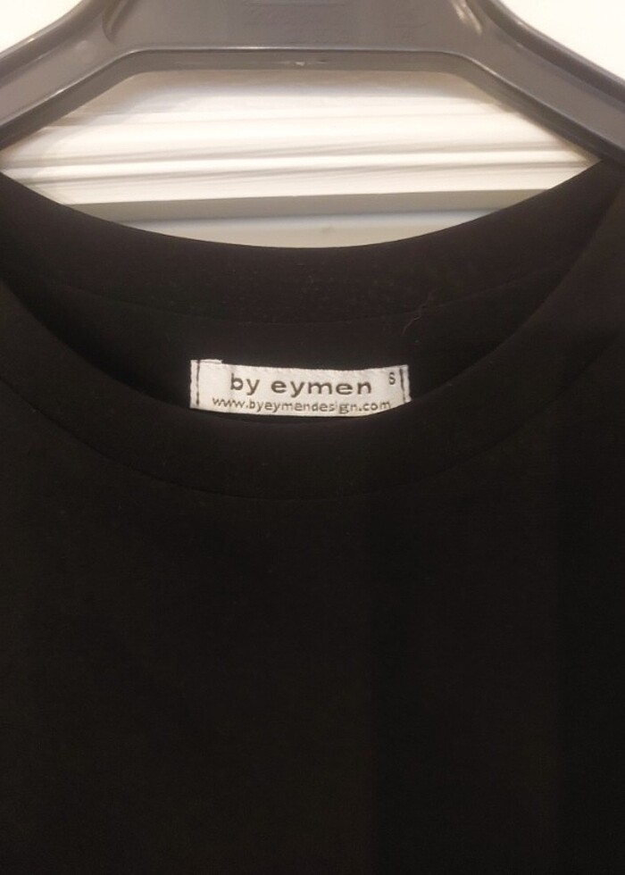 Siyah vücuda oturan elbise - Görsel 2