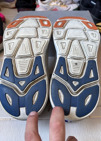 Skechers Skechers Max Cushioning Perspective