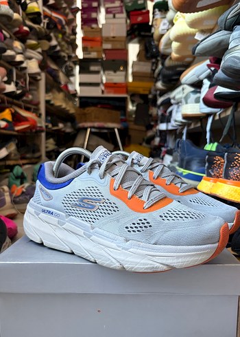 42 Beden Skechers Max Cushioning Perspective