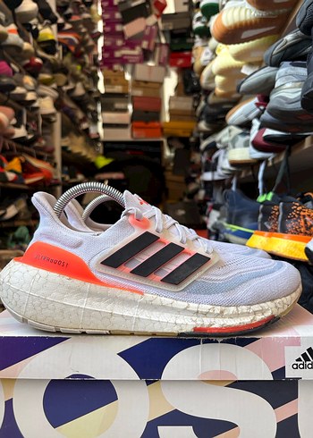 Adidas Ultraboost Light