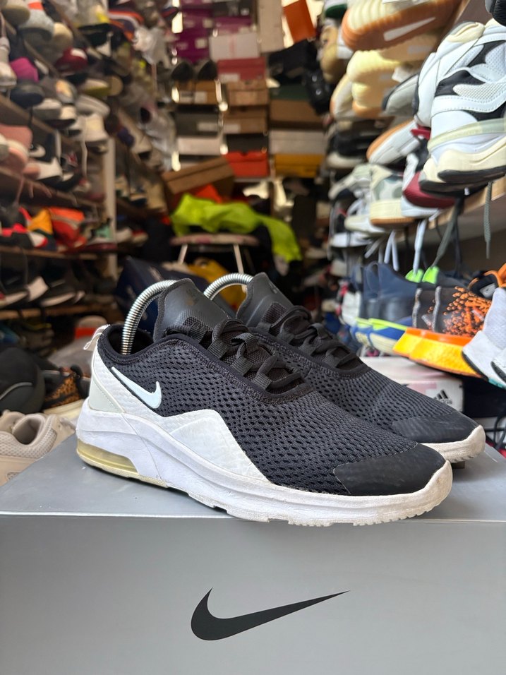 Nike Air Motion 2 - Görsel 2