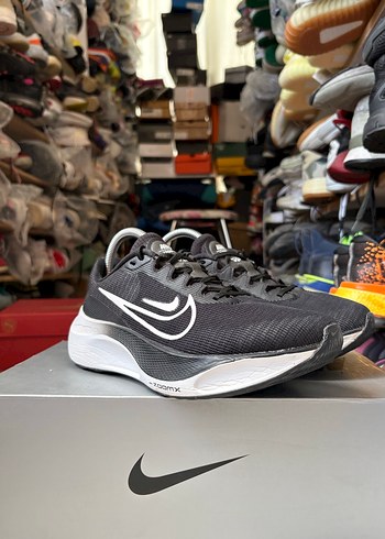 Nike Zoom Fly 5 - Görsel 2