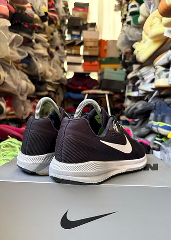 Nike Air Zoom Structure 21 - Görsel 2