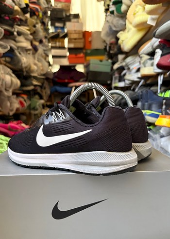 Nike Air Zoom Structure 21 - Görsel 3