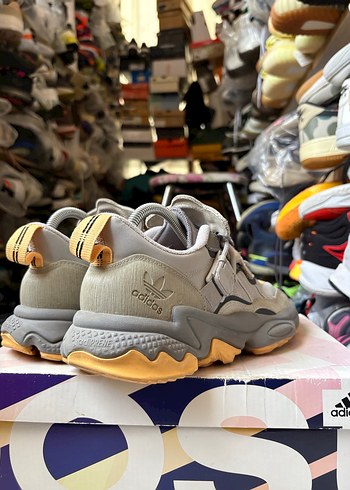 Gri Bağcıklı Adidas Spor Ayakkabı - Görsel 3