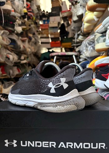 Under Armour Gri Erkek Koşu Ayakkabısı - Görsel 3
