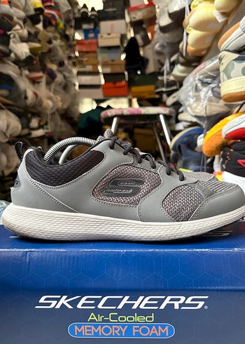 Skechers 43