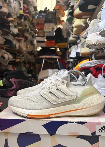 Adidas Ultraboost 22 - Görsel 6