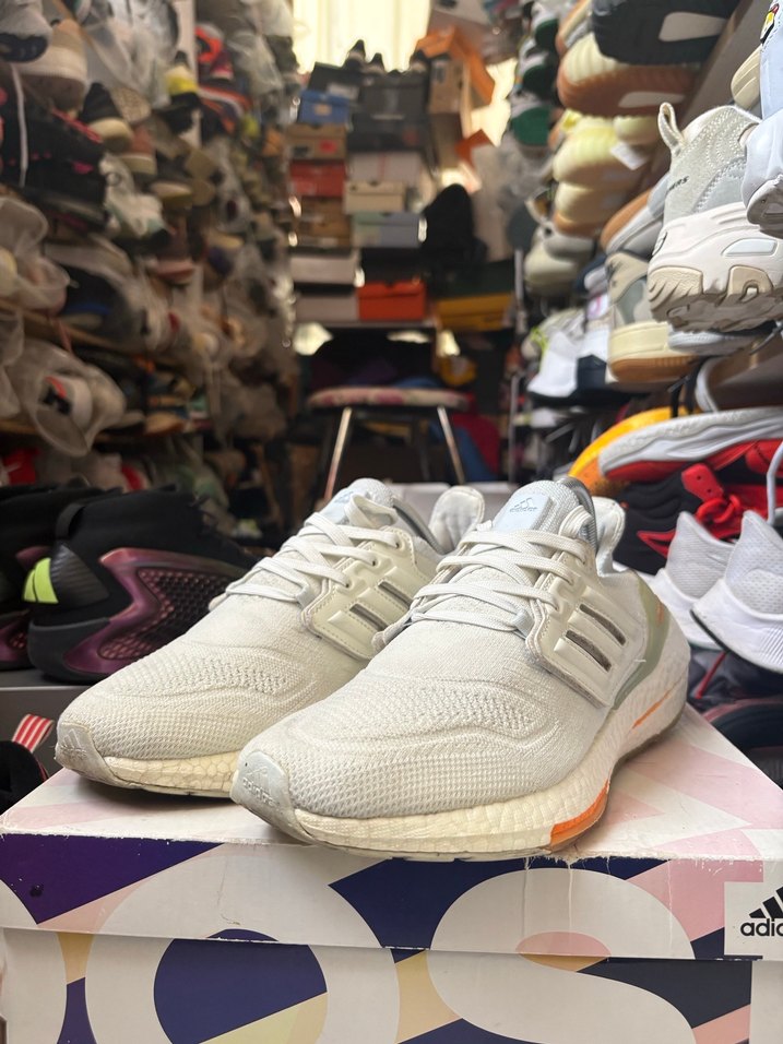 Adidas Ultraboost 22 - Görsel 5