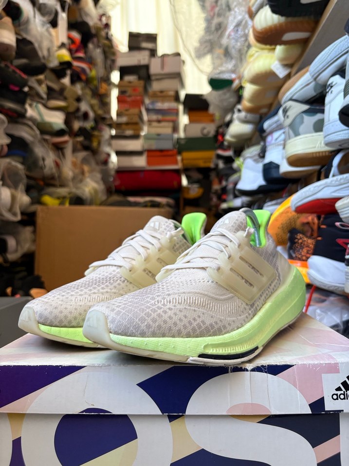 Adidas Ultraboost Light - Görsel 5