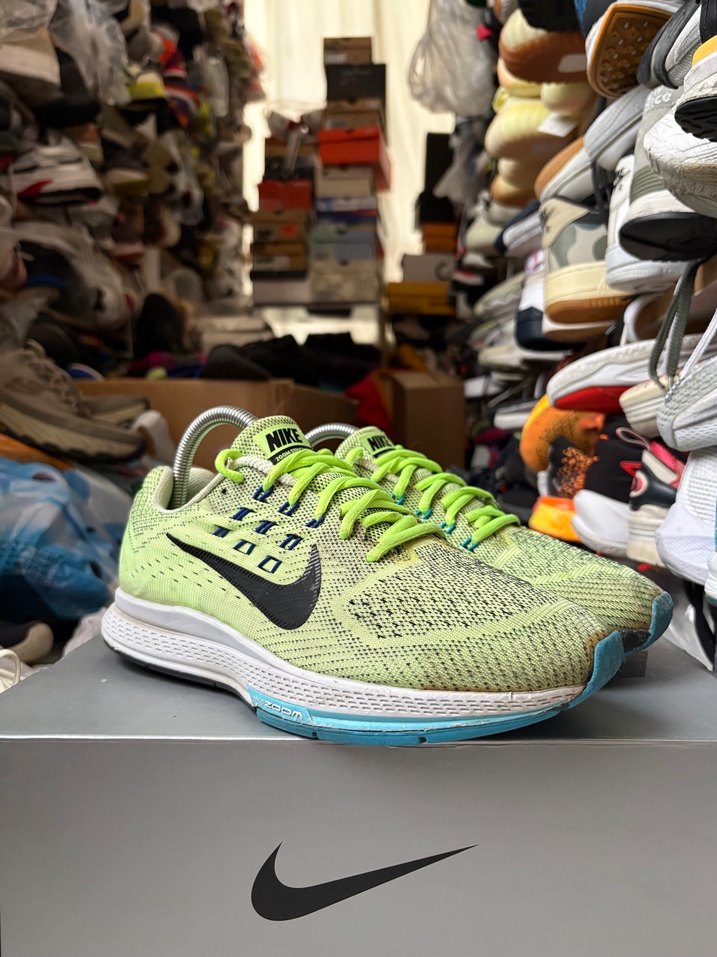 Nike Air Zoom Structure 18 - Görsel 2