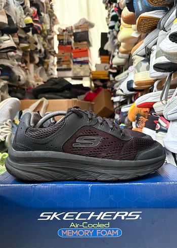 Skechers 44