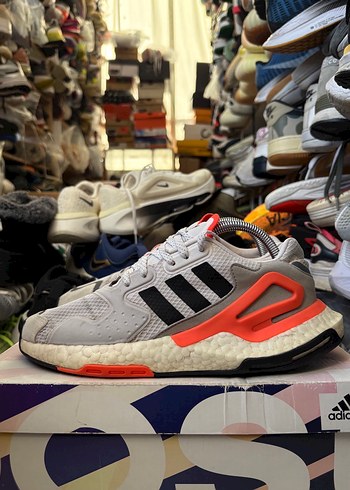 Adidas Day Jogger Boost - Görsel 4