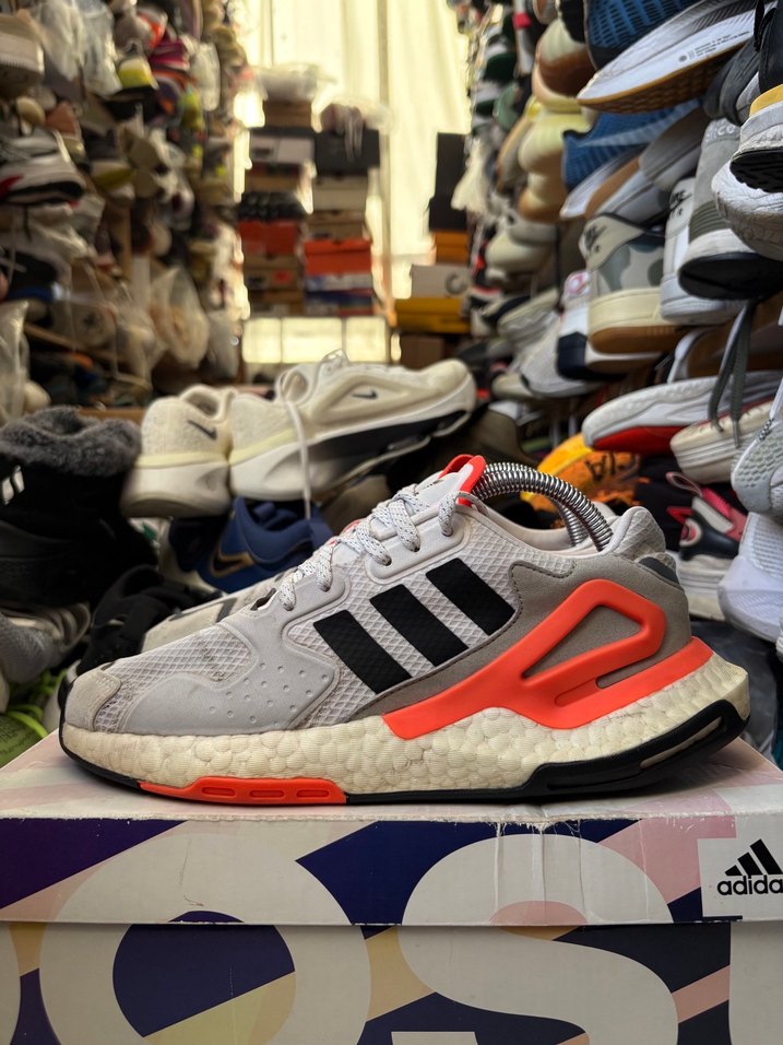 Adidas Day Jogger Boost - Görsel 4