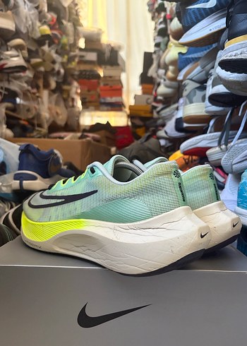 Nike Zoom Fly 5 - Görsel 3