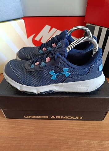 Under Armour Charged Toccoa 2