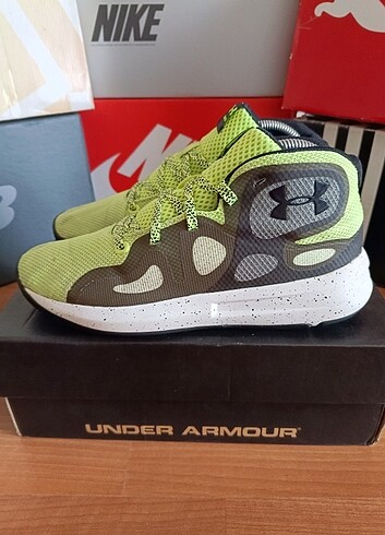 Under Armour Torch
