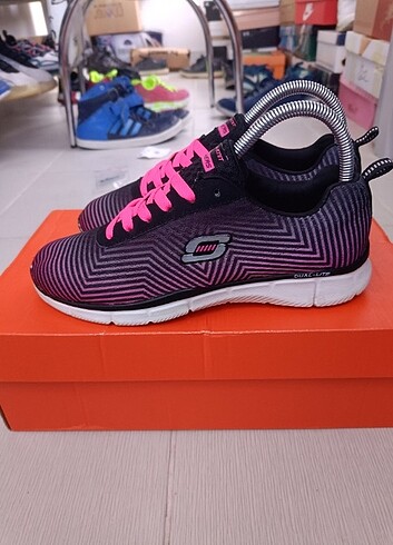 Skechers Bayan Ayakkabı