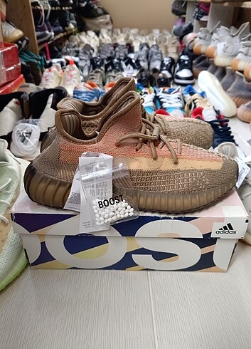 Adidas Yeezy Boost 350 V2 