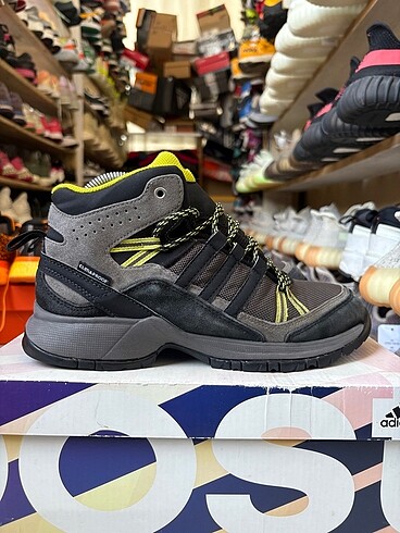 Adidas Goretex Bot