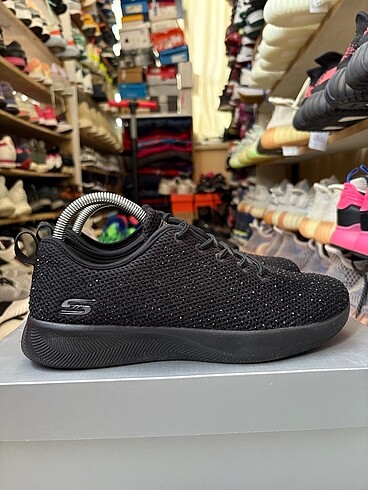 Skechers Siyah Kadın Ayakkabı