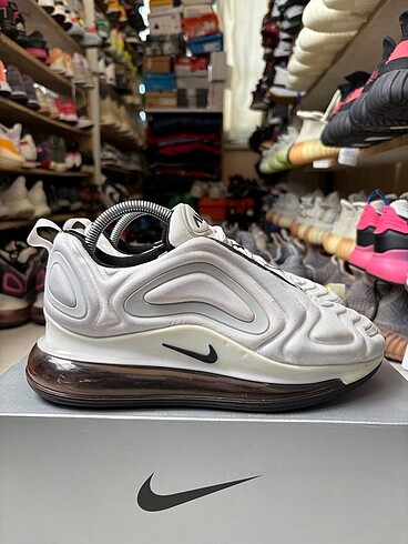 Nike Air Max 720
