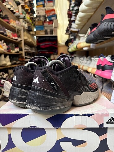 40 Beden Adidas DON ISSUE 4