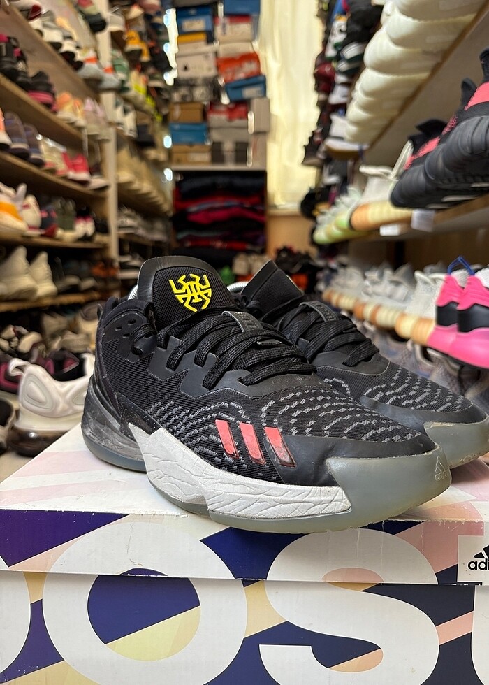 Adidas DON ISSUE 4 - Görsel 2