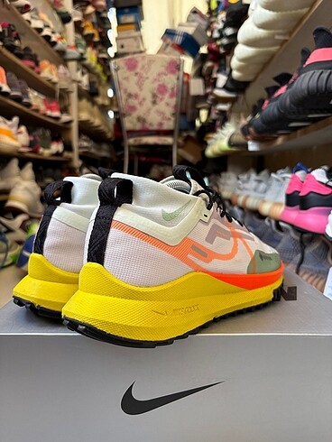 43 Beden Nike React Pegasus Trail 4 Goretex