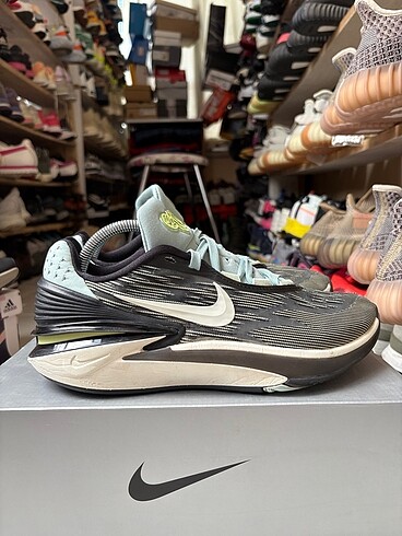 Nike Air Zoom GT Cut 2