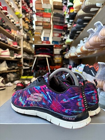 39 Beden çeşitli Renk Skechers Flex