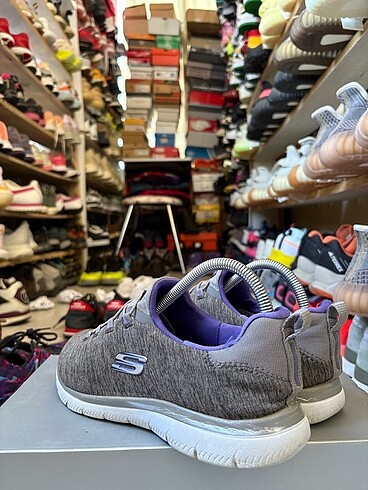 38 Beden gri Renk Skechers Summit