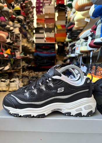 39 Beden siyah Renk Skechers DLites