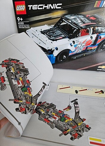 LEGO Tecnic Nascar Chevrolet Camaro - Görsel 8